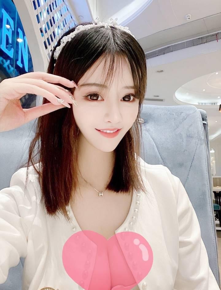 漂亮的轩轩兼职